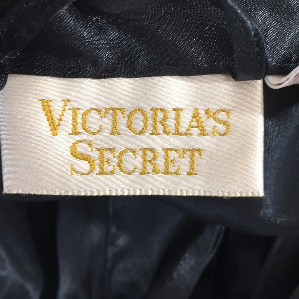 Victoria's Secret Black Silky Robe Womens Small Tie Waist Vintage Gold Label 80s